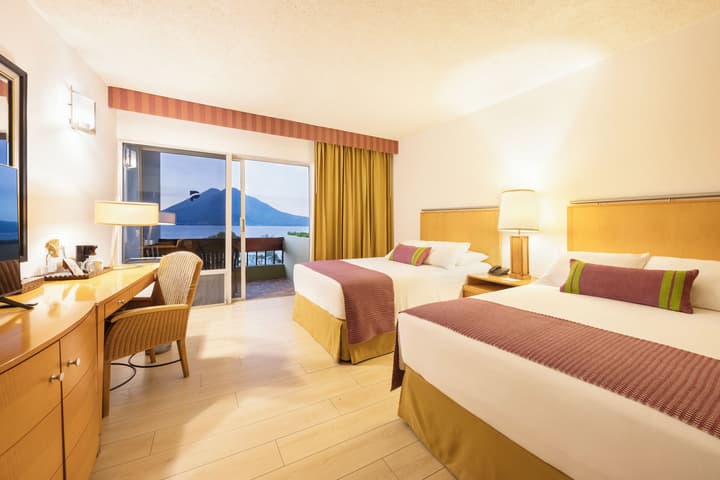 Porta Hotel del Lago