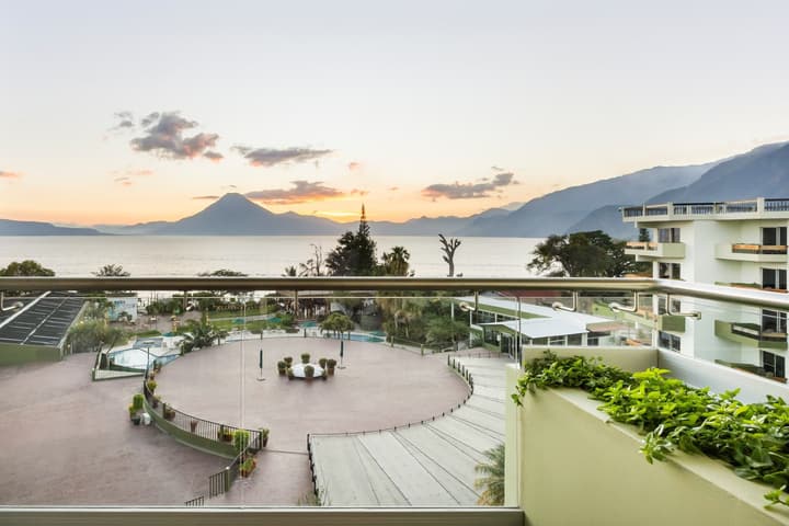 Porta Hotel del Lago