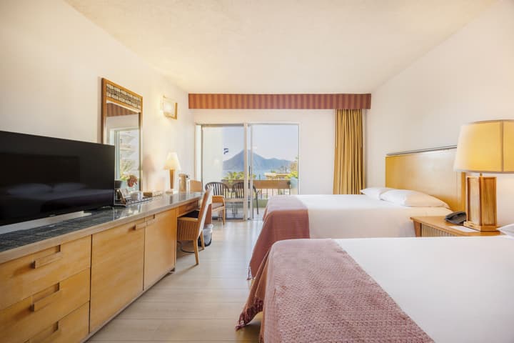 Porta Hotel del Lago
