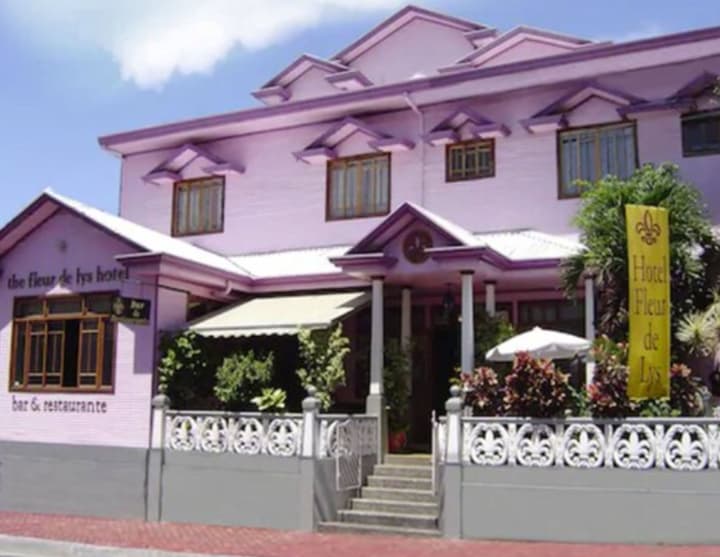 Hotel Fleur De Lys