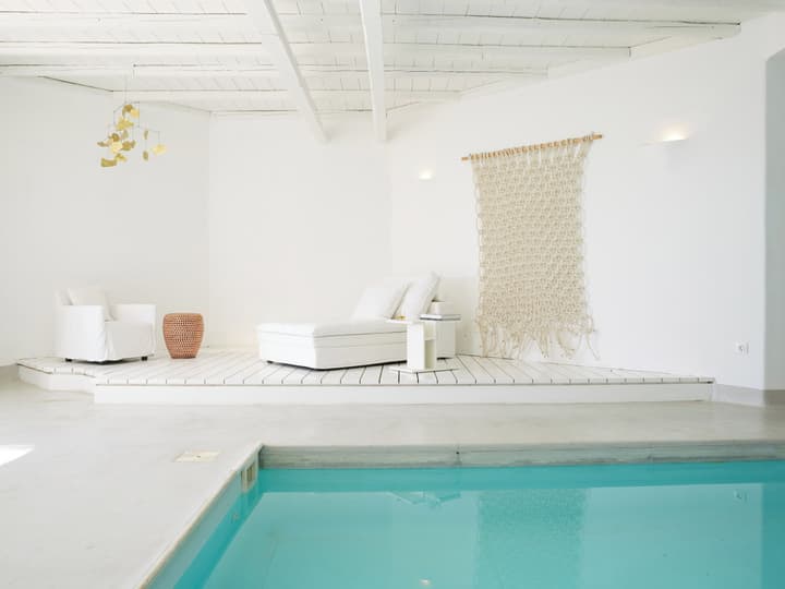 Mykonos Blu, A Resort to Live