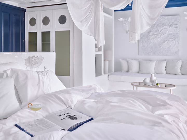 Mykonos Blu, A Resort to Live