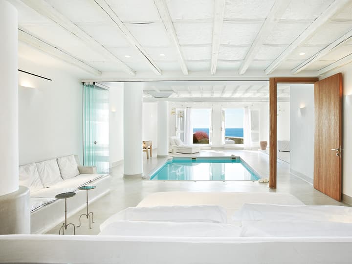 Mykonos Blu, A Resort to Live