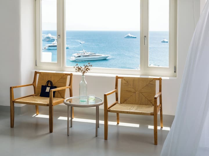 Mykonos Blu, A Resort to Live