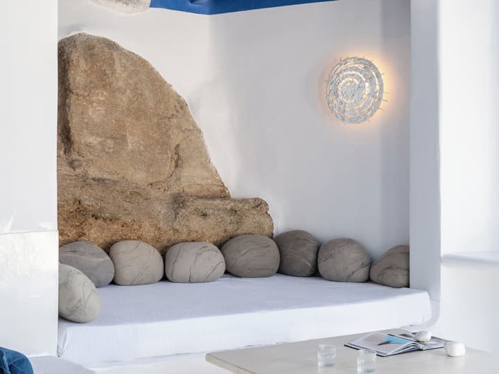 Mykonos Blu, A Resort to Live