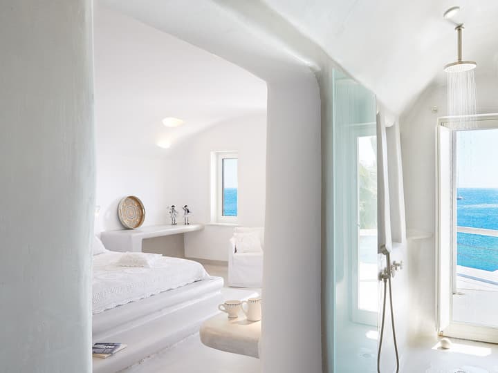 Mykonos Blu, A Resort to Live