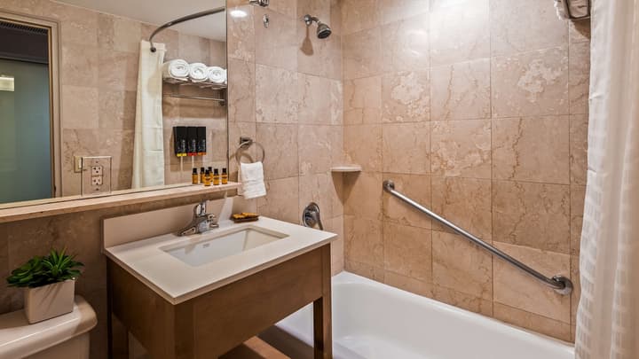 Best Western Plus Atlantic Beach Resort