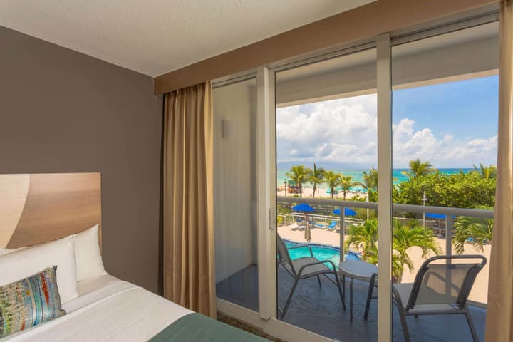 Best Western Plus Atlantic Beach Resort