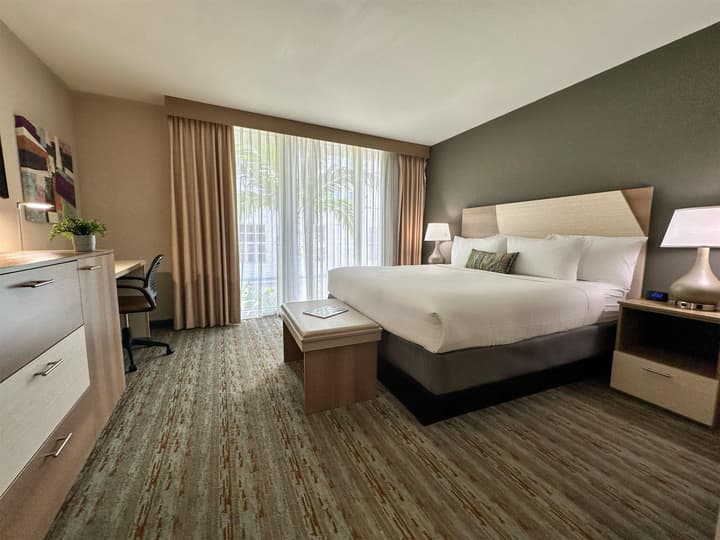 Best Western Plus Atlantic Beach Resort