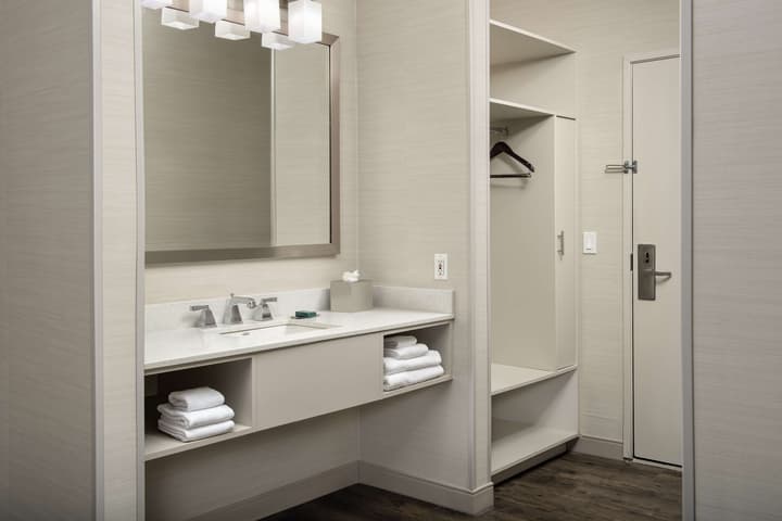 DoubleTree by Hilton Hotel Salem, Oregon