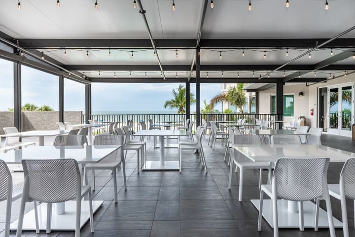 DiamondHead Beach Resort