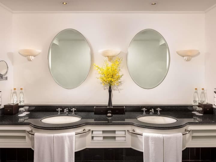 Sofitel Saigon Plaza