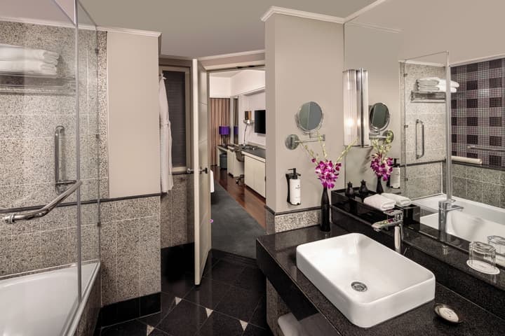 Sofitel Saigon Plaza