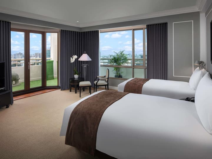 Sofitel Saigon Plaza