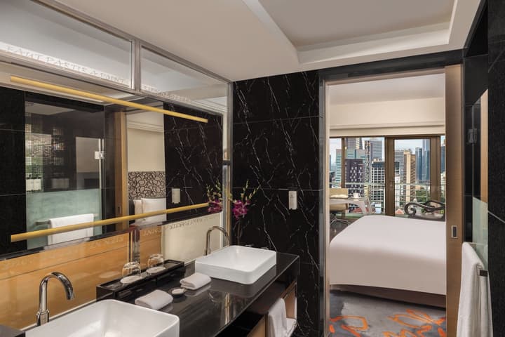 Sofitel Saigon Plaza