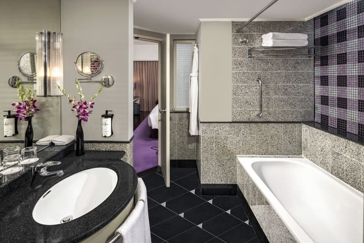 Sofitel Saigon Plaza
