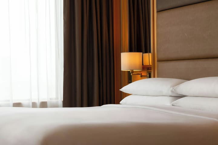 Renaissance Riverside Hotel Saigon