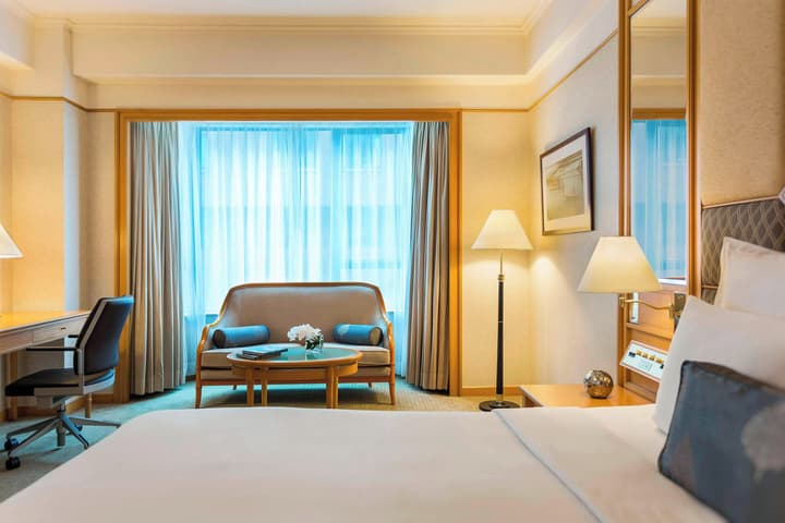 Renaissance Riverside Hotel Saigon