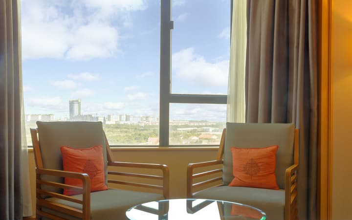 Renaissance Riverside Hotel Saigon