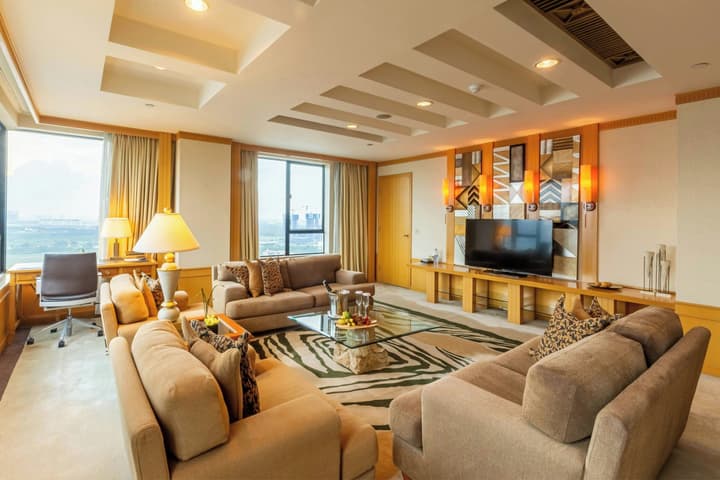 Renaissance Riverside Hotel Saigon