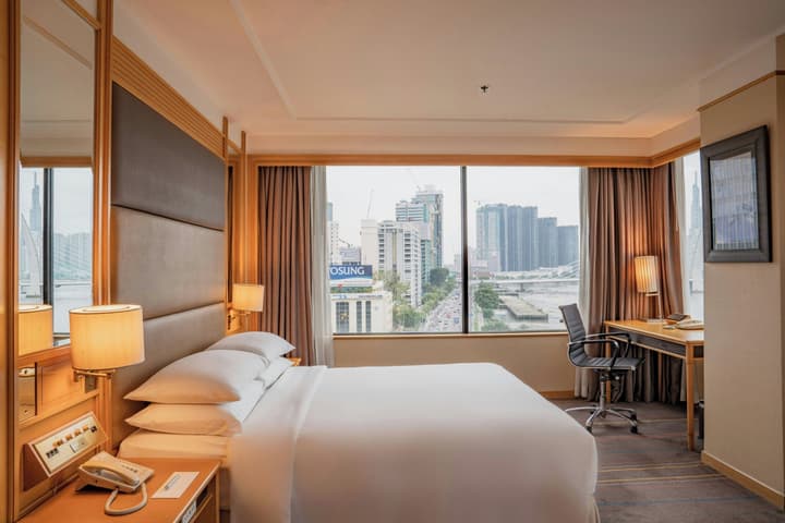 Renaissance Riverside Hotel Saigon