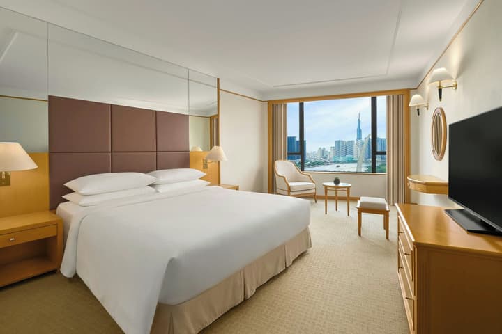 Renaissance Riverside Hotel Saigon