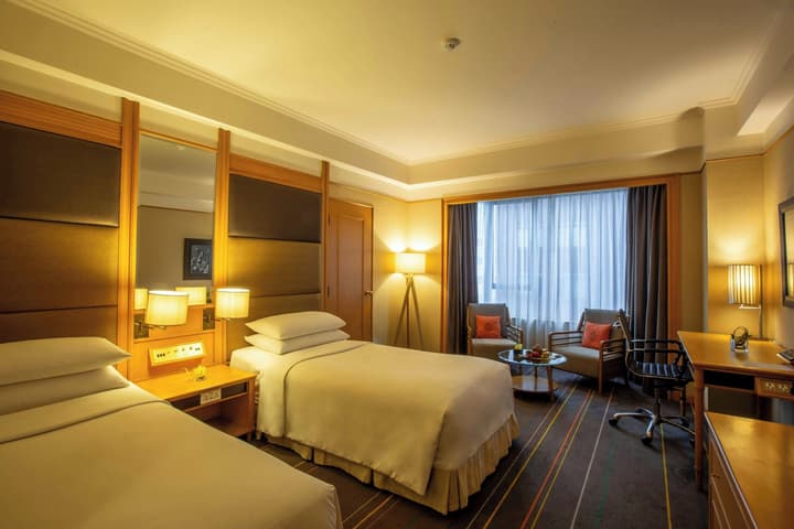 Renaissance Riverside Hotel Saigon