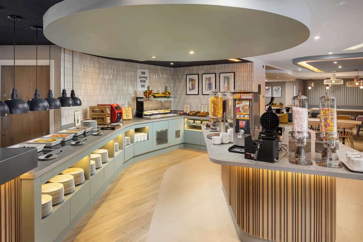 Hampton by Hilton London City
