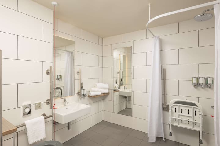 Hampton by Hilton London City