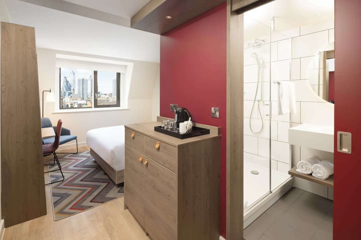 Hampton by Hilton London City
