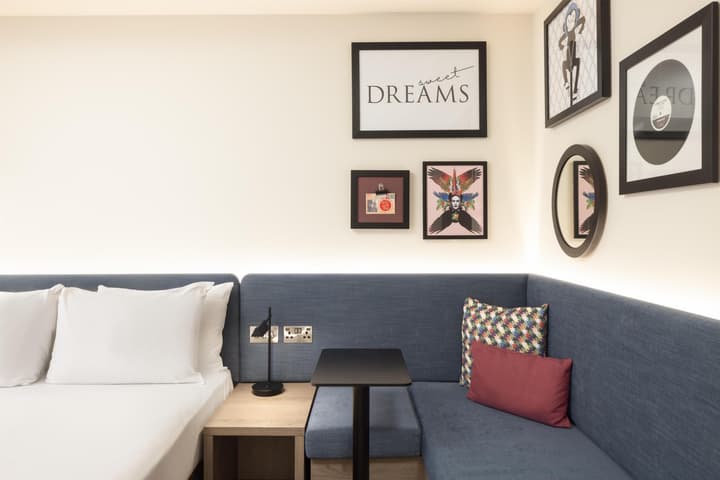 Hampton by Hilton London City