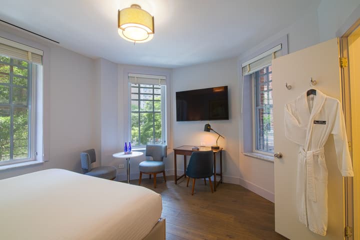 Hotel Belleclaire Central Park, a Small Luxury Hotel