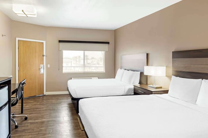 Best Western China Lake Inn