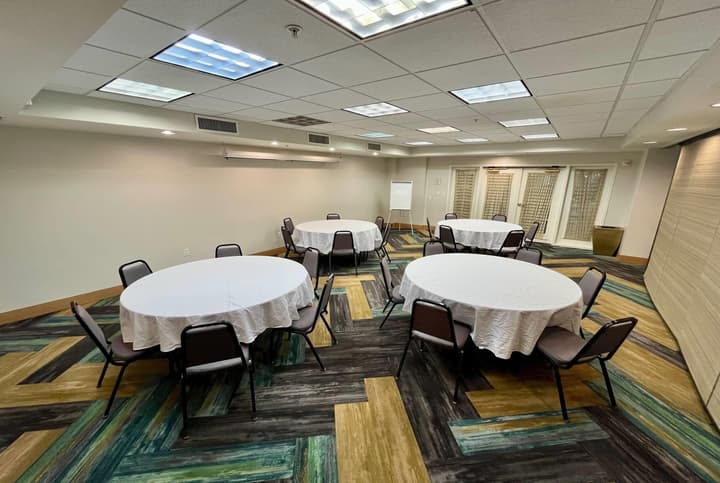 La Quinta Inn & Suites by Wyndham Orlando I Drive/Conv Ctr