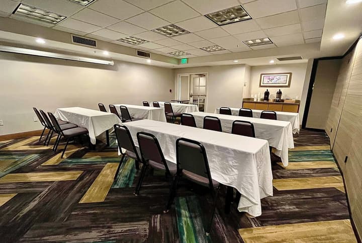 La Quinta Inn & Suites by Wyndham Orlando I Drive/Conv Ctr
