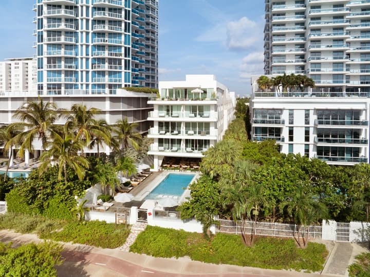 MB Hotel, Trademark Collection by Wyndham