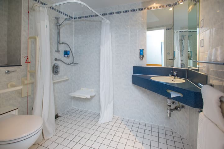Holiday Inn Express Manchester - Salford Quays by IHG