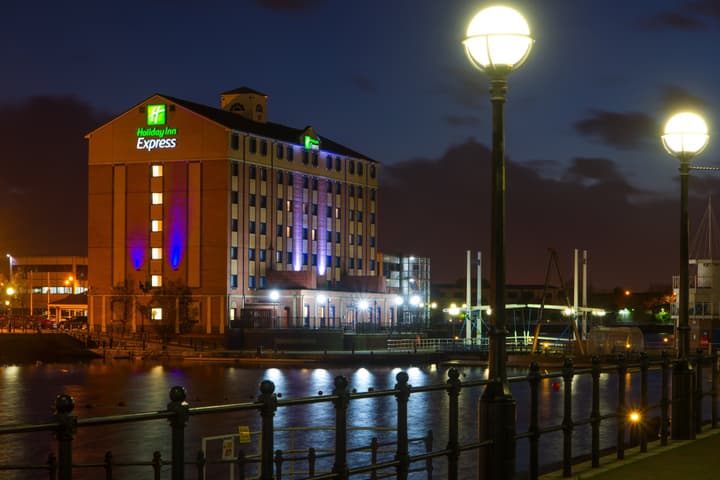 Holiday Inn Express Manchester - Salford Quays by IHG