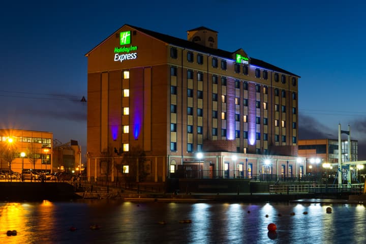 Holiday Inn Express Manchester - Salford Quays by IHG
