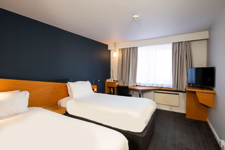 Holiday Inn Express Glasgow City Riverside by IHG