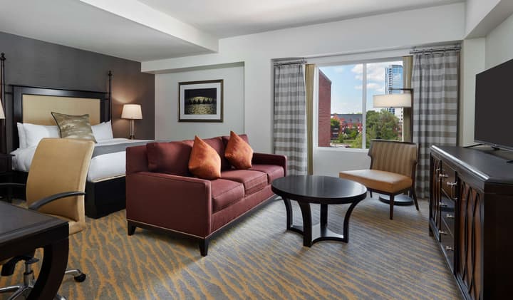 The Inn at Penn, A Hilton Hotel
