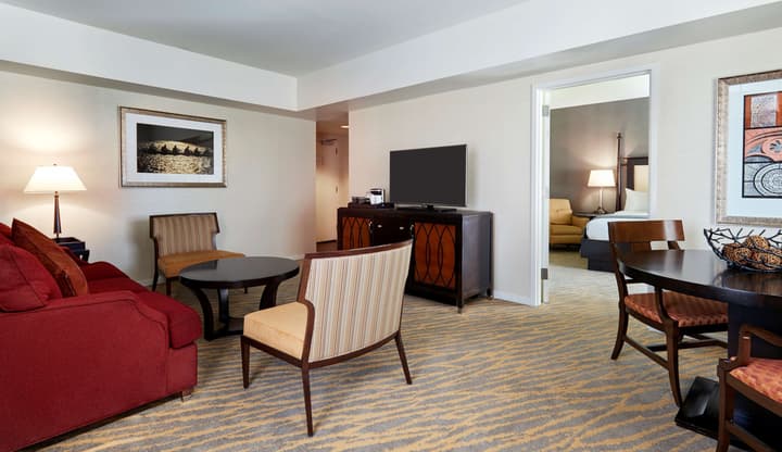 The Inn at Penn, A Hilton Hotel