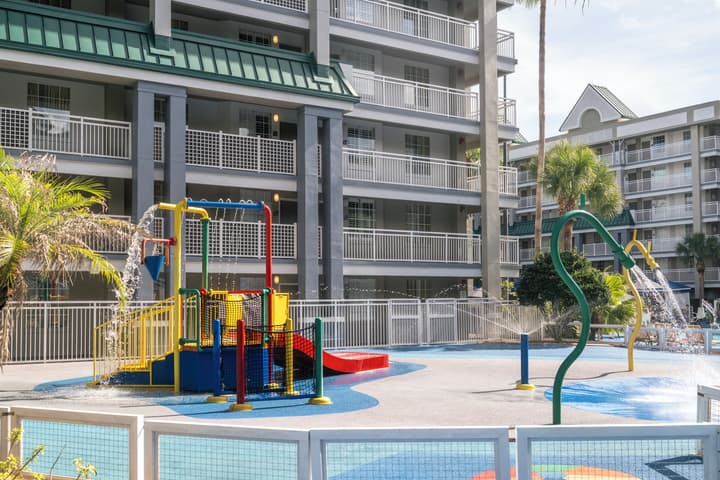 Holiday Inn Resort Orlando Suites - Waterpark by IHG