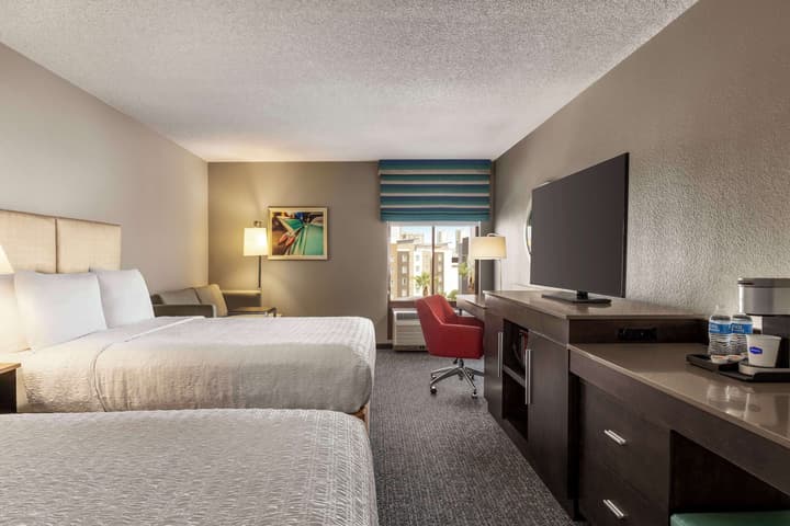 Hampton Inn Tropicana