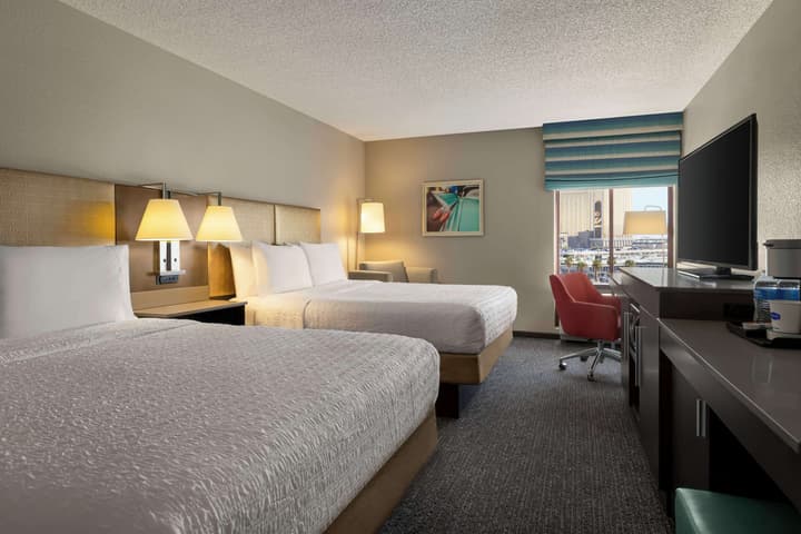 Hampton Inn Tropicana