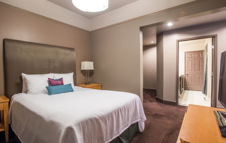Magnolia Hotel Dallas Downtown