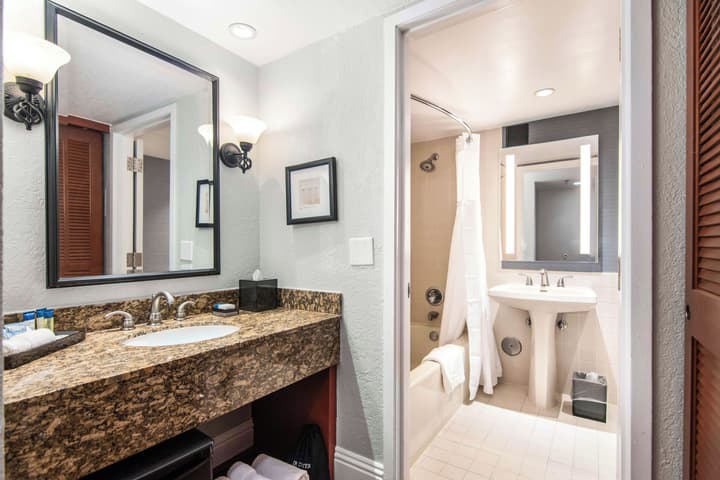 Miami Lakes Hotel