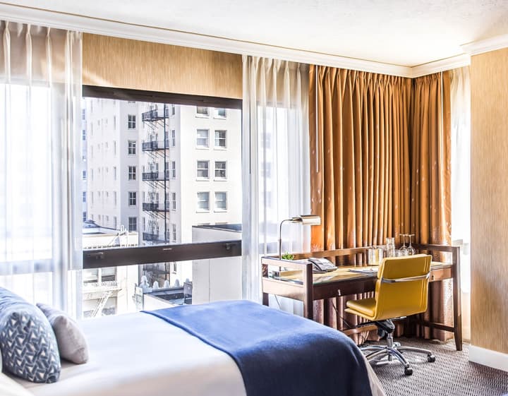 Dossier Hotel