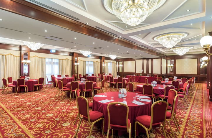 Leonardo Hotel Milan City Center