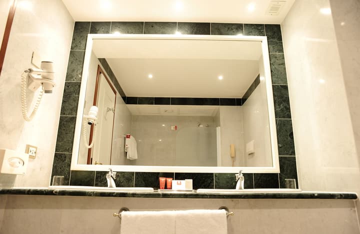 Leonardo Hotel Milan City Center
